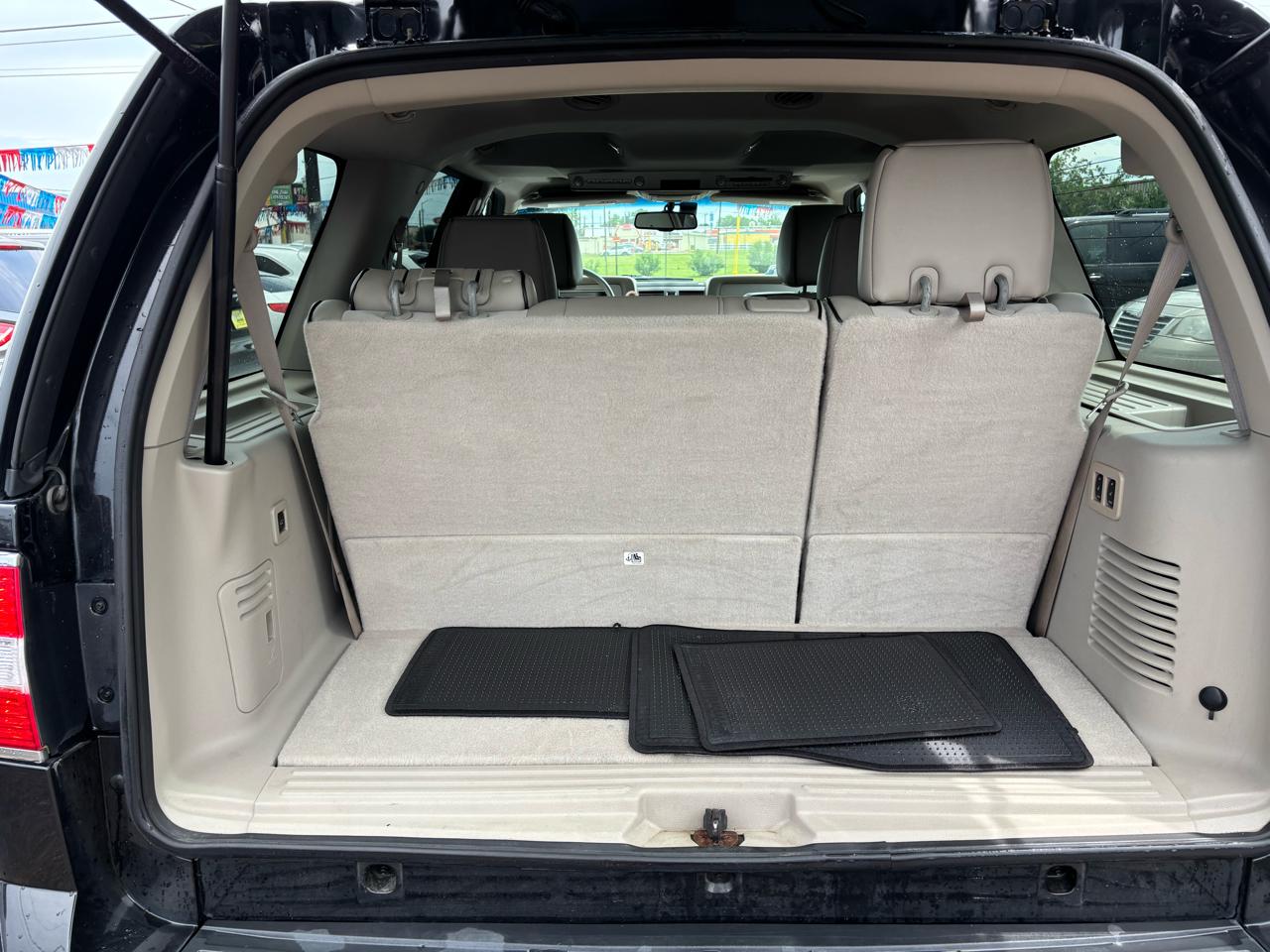 Lincoln Navigator 2WD 4dr 2010