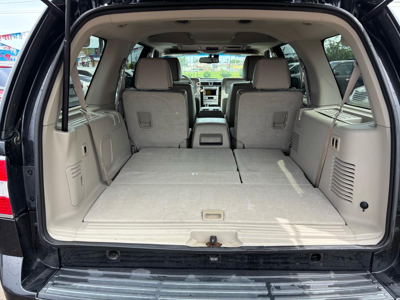 Lincoln Navigator 2WD 4dr 2010
