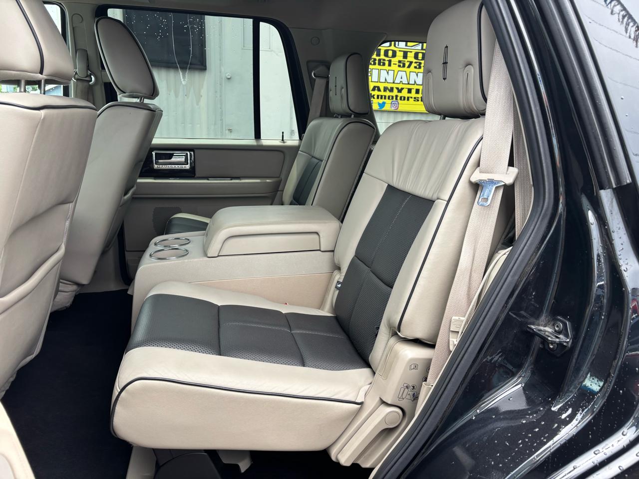 Lincoln Navigator 2WD 4dr 2010