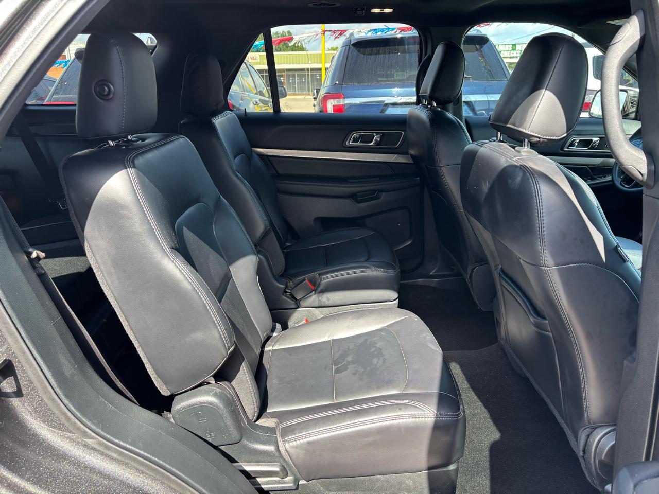 Ford Explorer XLT FWD 2019