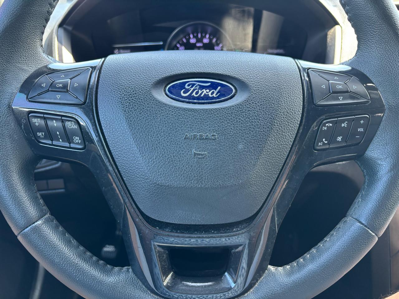 Ford Explorer XLT FWD 2019