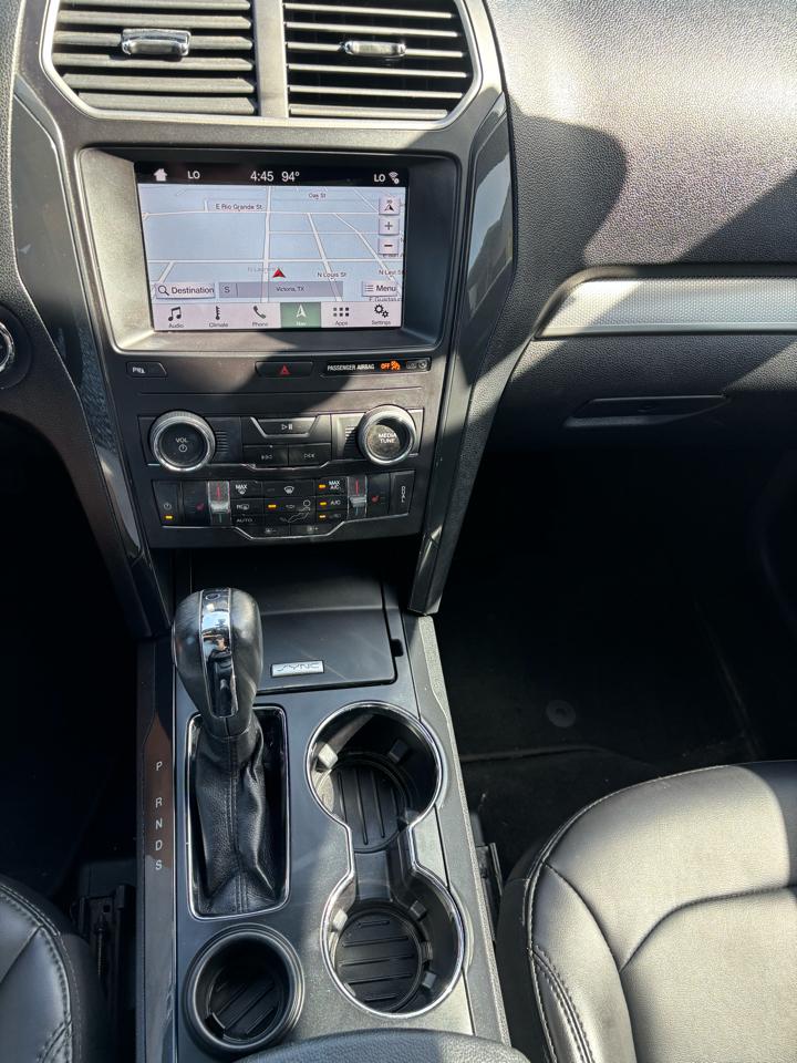 Ford Explorer XLT FWD 2019