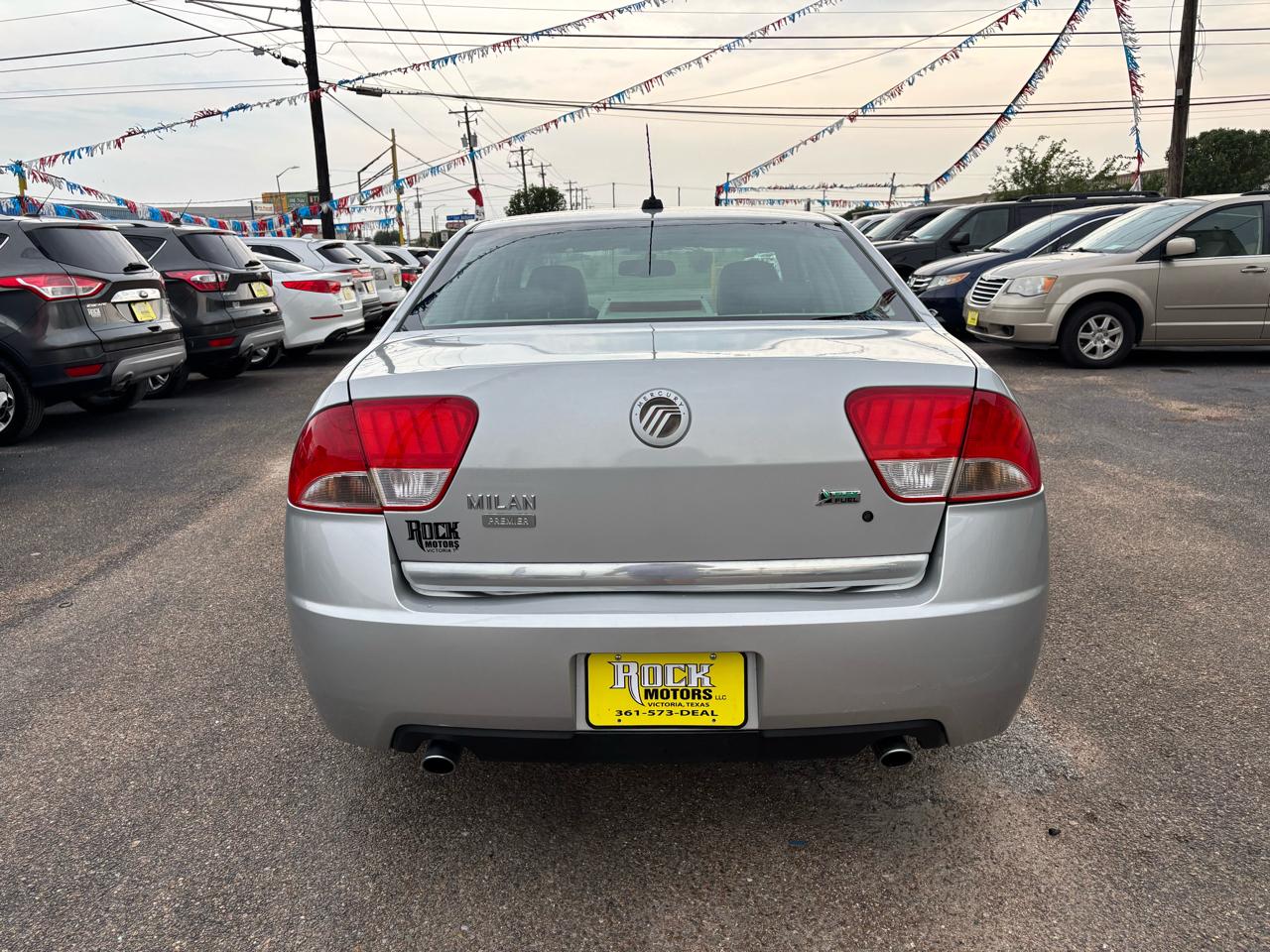 Mercury Milan 4dr Sdn Premier FWD 2010
