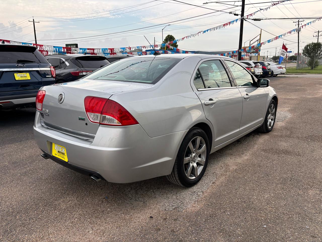 Mercury Milan 4dr Sdn Premier FWD 2010