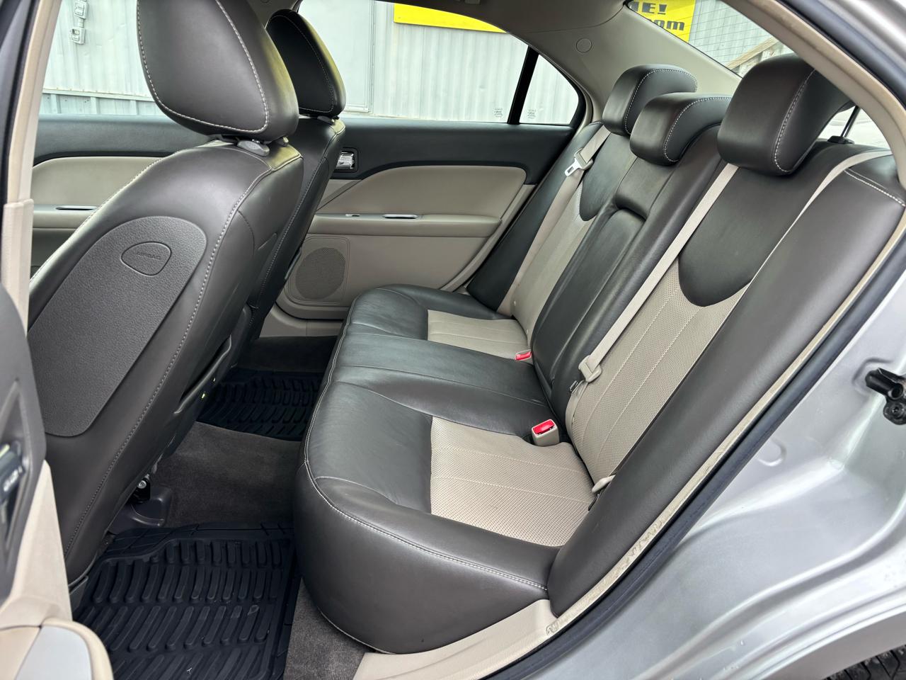 Mercury Milan 4dr Sdn Premier FWD 2010
