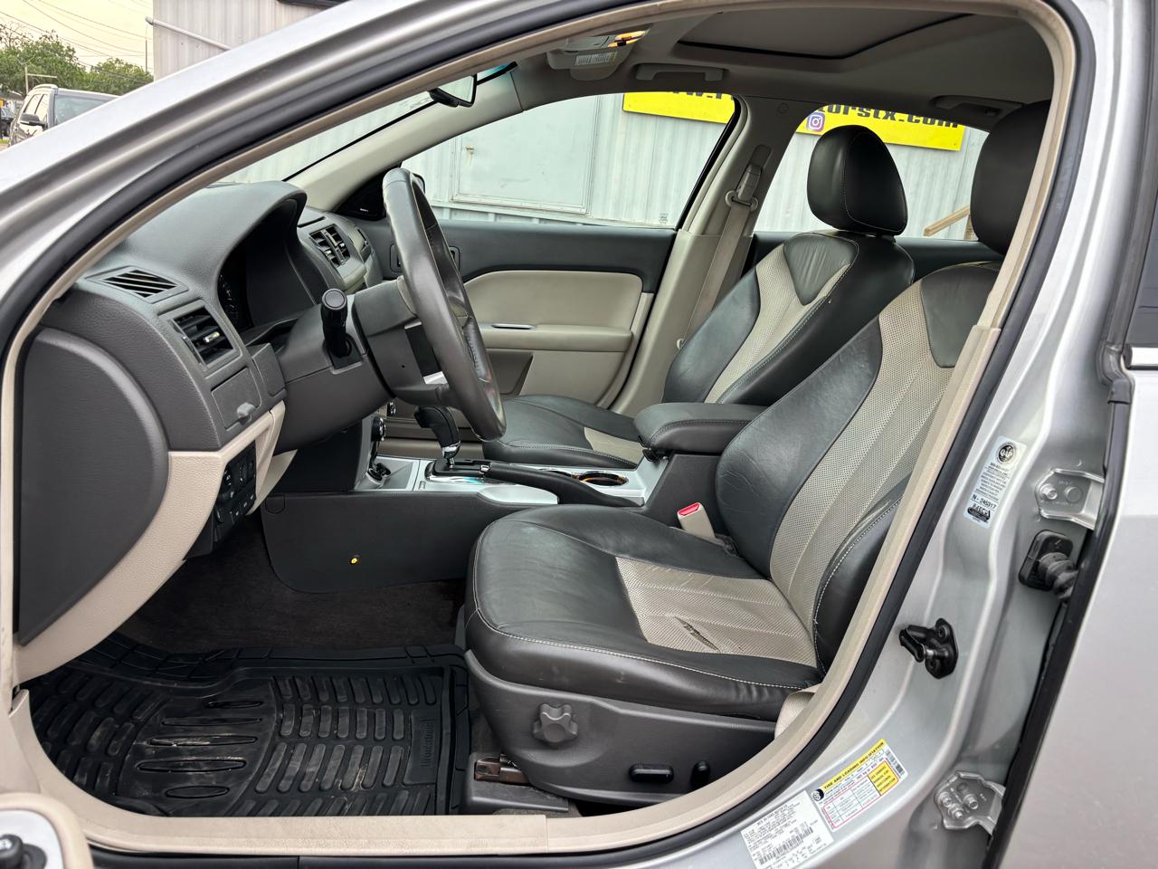Mercury Milan 4dr Sdn Premier FWD 2010