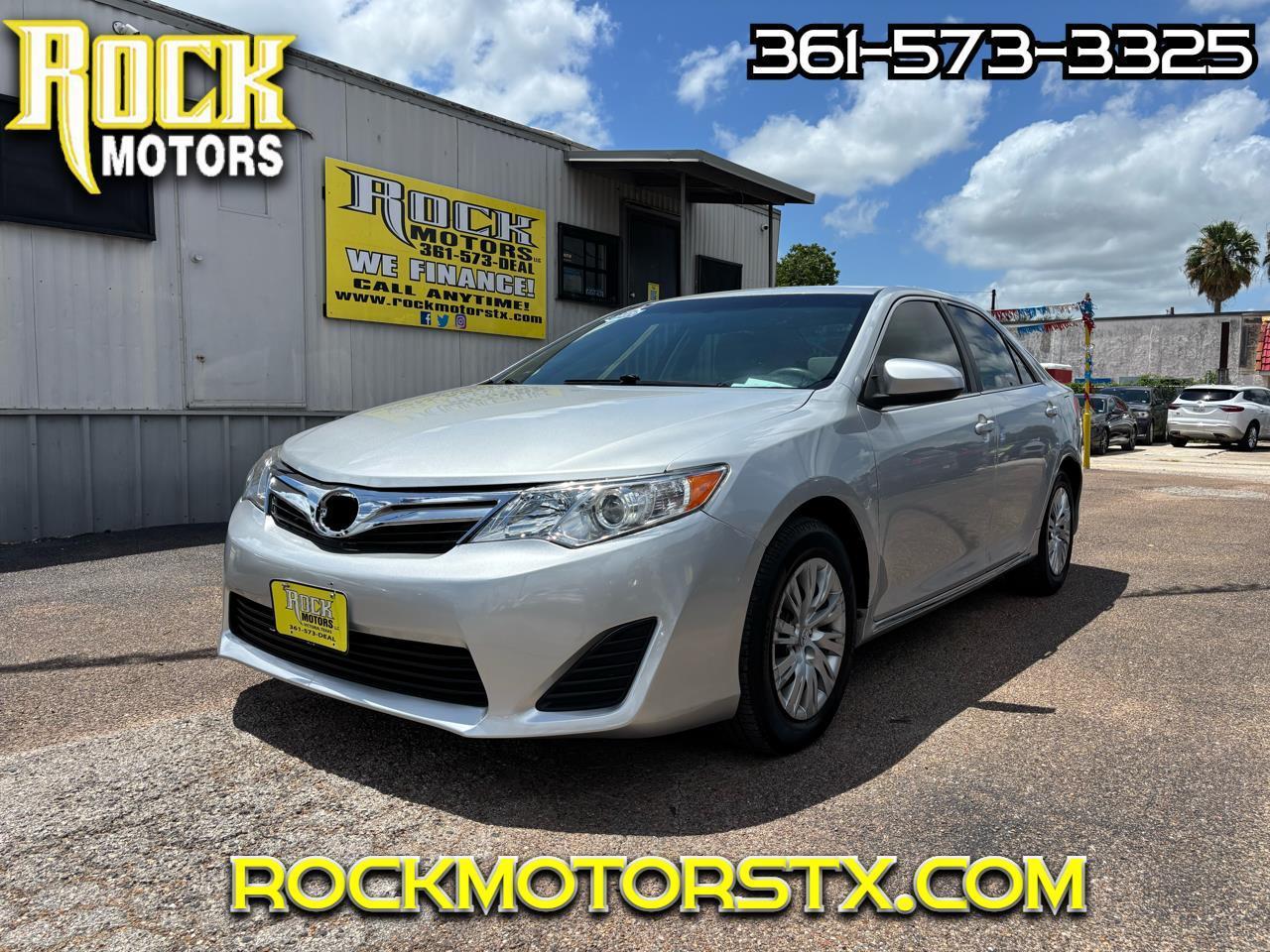 Toyota Camry 4dr Sedan LE Auto 2012