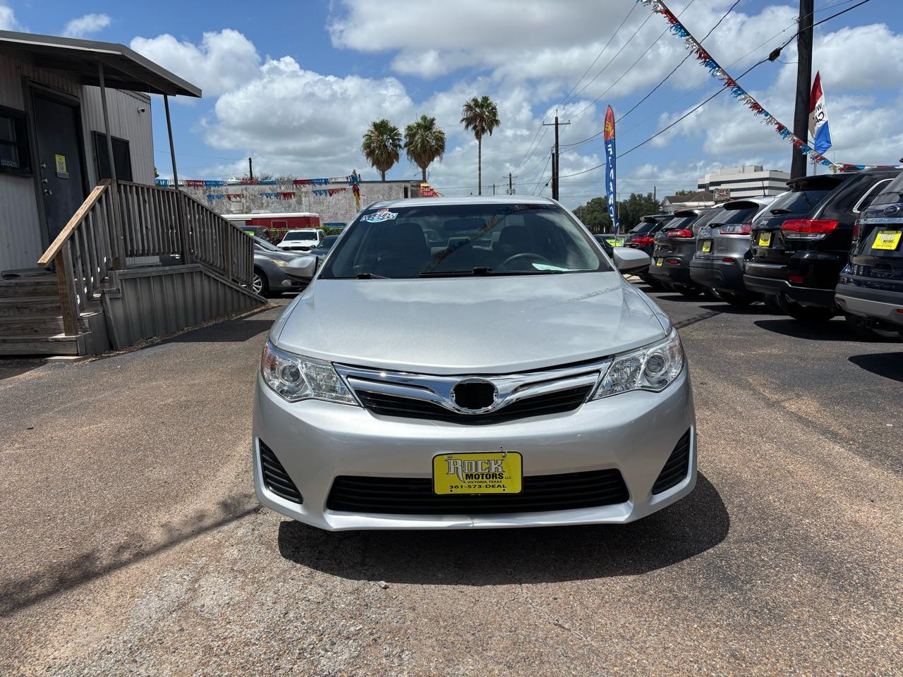 Toyota Camry 4dr Sedan LE Auto 2012