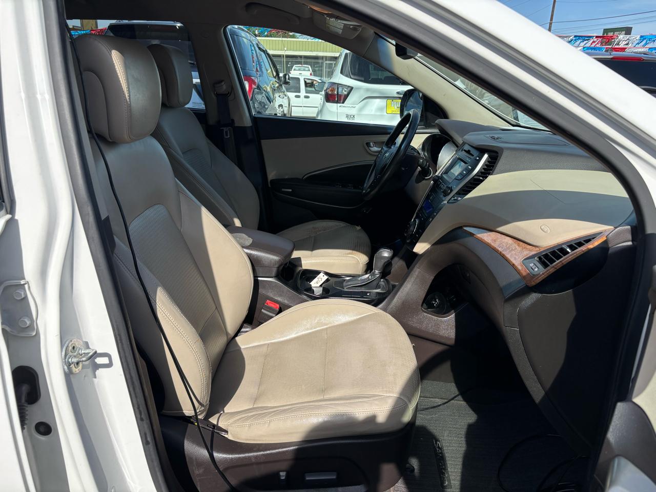 Hyundai Santa Fe FWD 4dr GLS 2014