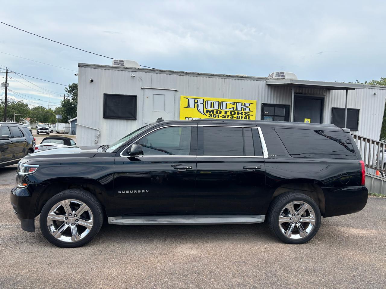 Chevrolet Suburban 2WD 4dr LTZ 2015