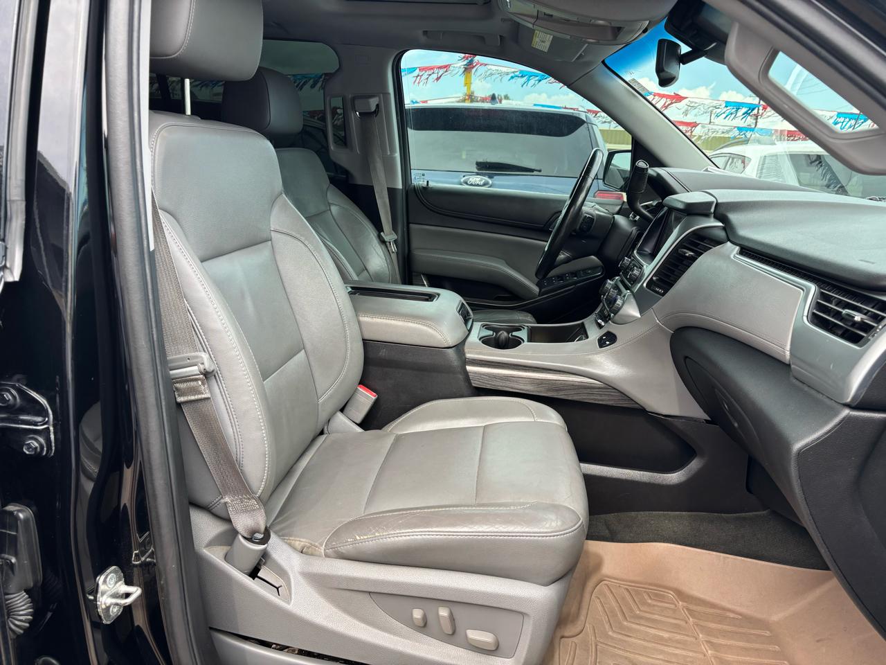 Chevrolet Suburban 2WD 4dr LTZ 2015