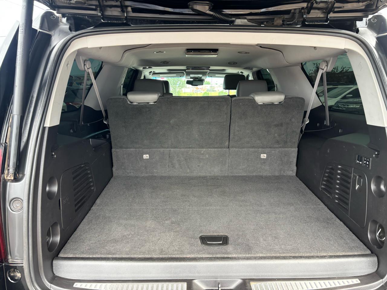 Chevrolet Suburban 2WD 4dr LTZ 2015