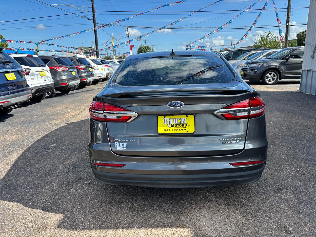 Ford Fusion Hybrid Titanium FWD 2019