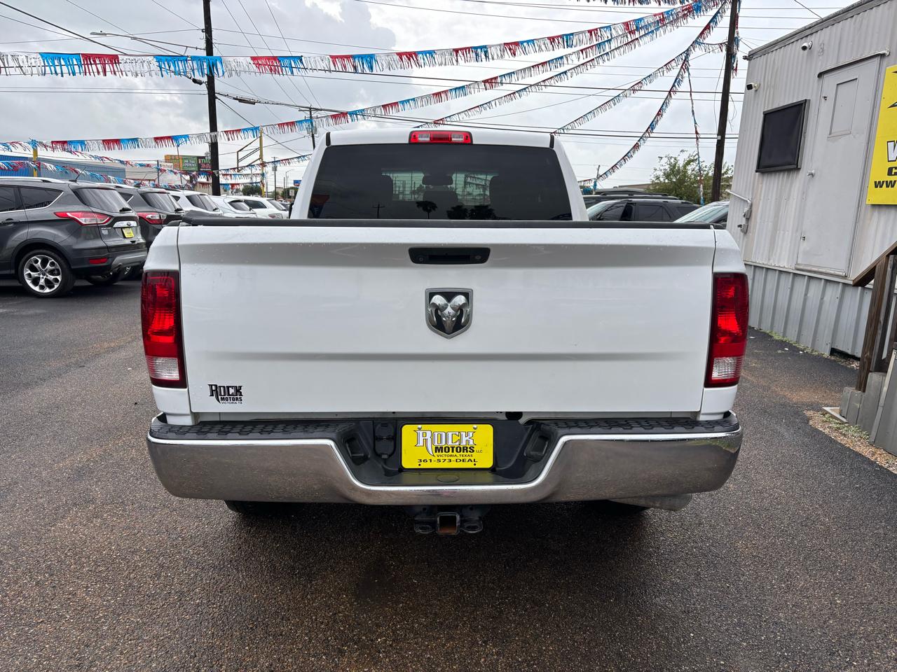 RAM 1500 Tradesman 4x2 Quad Cab 6'4" Box 2018
