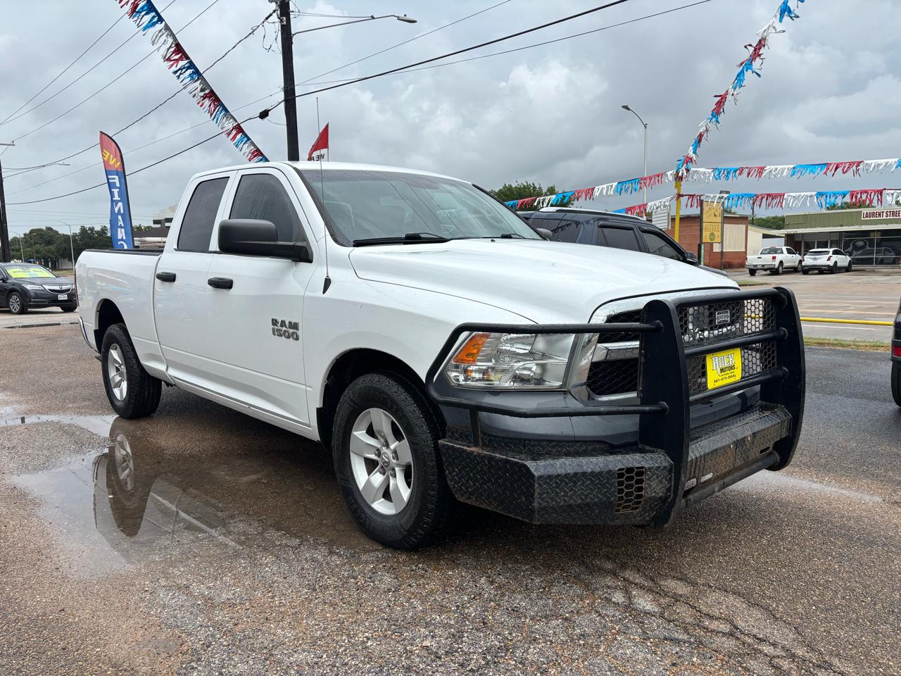 RAM 1500 Tradesman 4x2 Quad Cab 6'4" Box 2018