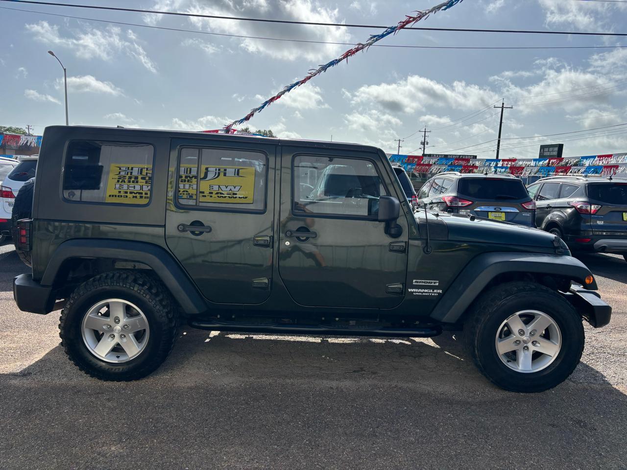 Jeep Wrangler Unlimited 4WD 4dr Sport 2010