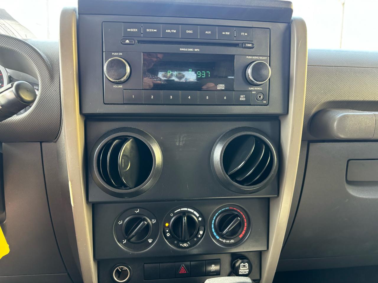 Jeep Wrangler Unlimited 4WD 4dr Sport 2010