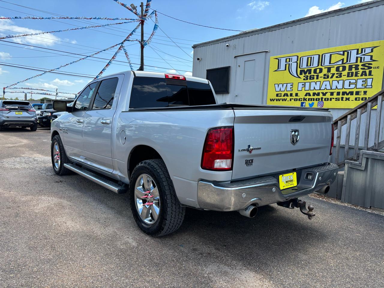 RAM 1500 Lone Star 4x2 Crew Cab 5'7" Box 2017