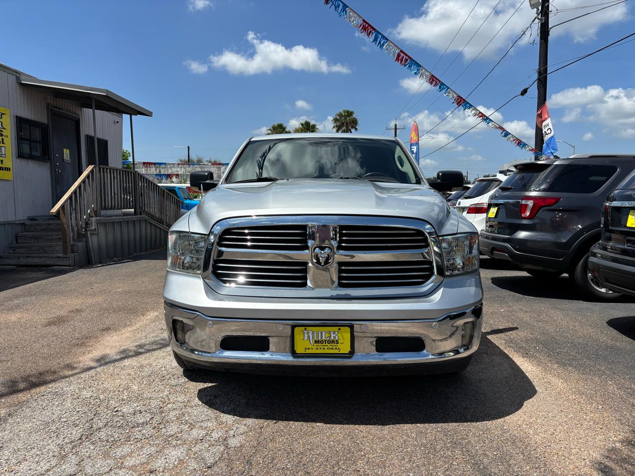 RAM 1500 Lone Star 4x2 Crew Cab 5'7" Box 2017