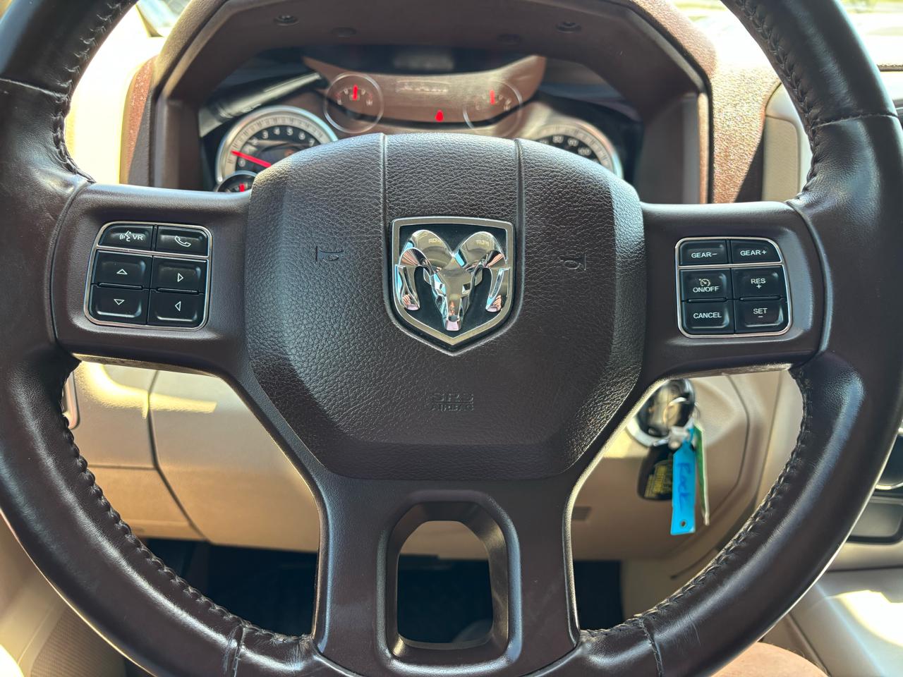 RAM 1500 Lone Star 4x2 Crew Cab 5'7" Box 2017