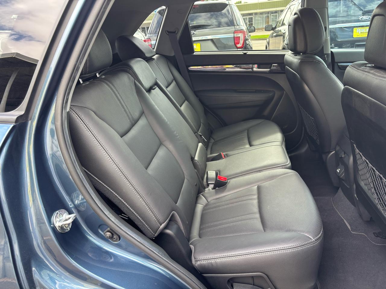 Kia Sorento 2WD 4dr V6 EX 2015