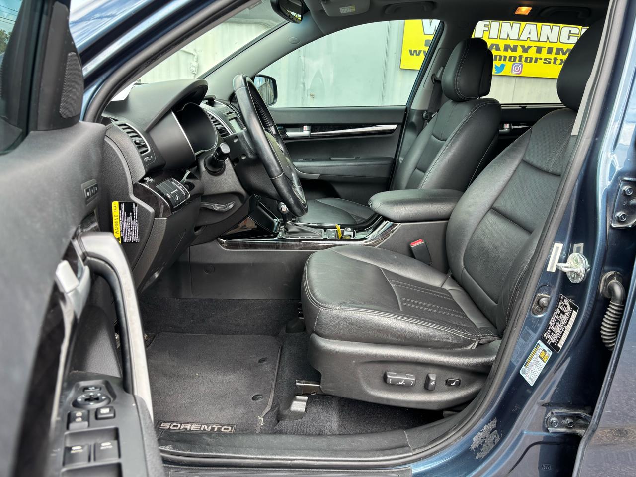 Kia Sorento 2WD 4dr V6 EX 2015