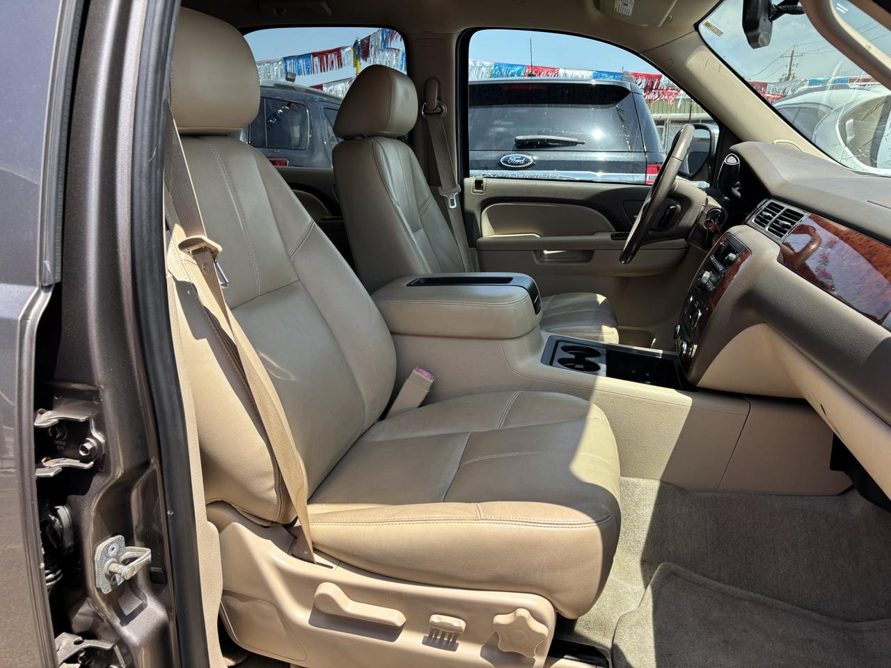 Chevrolet Tahoe 2WD 4dr 1500 LT 2012