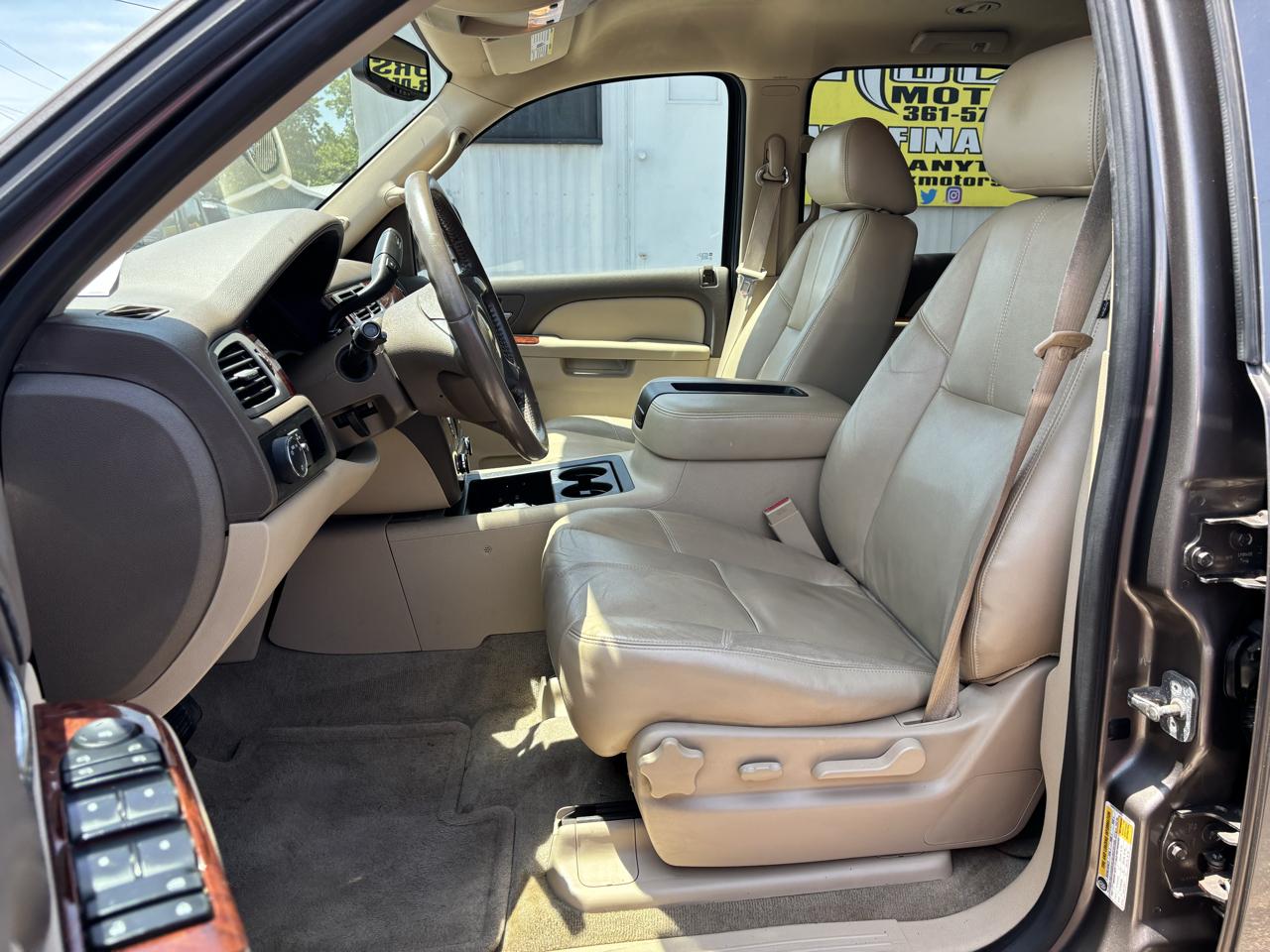 Chevrolet Tahoe 2WD 4dr 1500 LT 2012