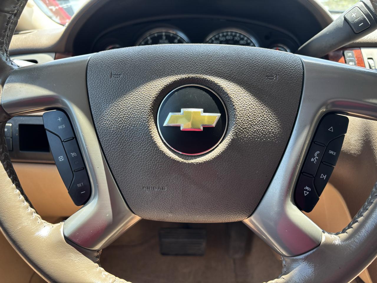 Chevrolet Tahoe 2WD 4dr 1500 LT 2012