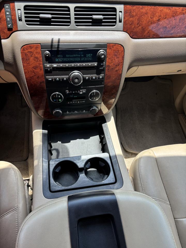 Chevrolet Tahoe 2WD 4dr 1500 LT 2012
