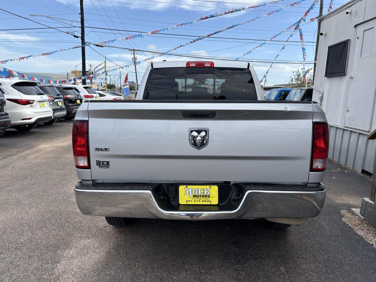 RAM 1500 2WD Quad Cab 140.5" SLT 2013