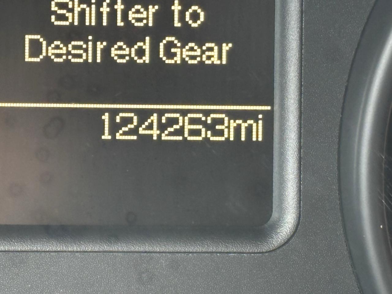 RAM 1500 2WD Quad Cab 140.5" SLT 2013