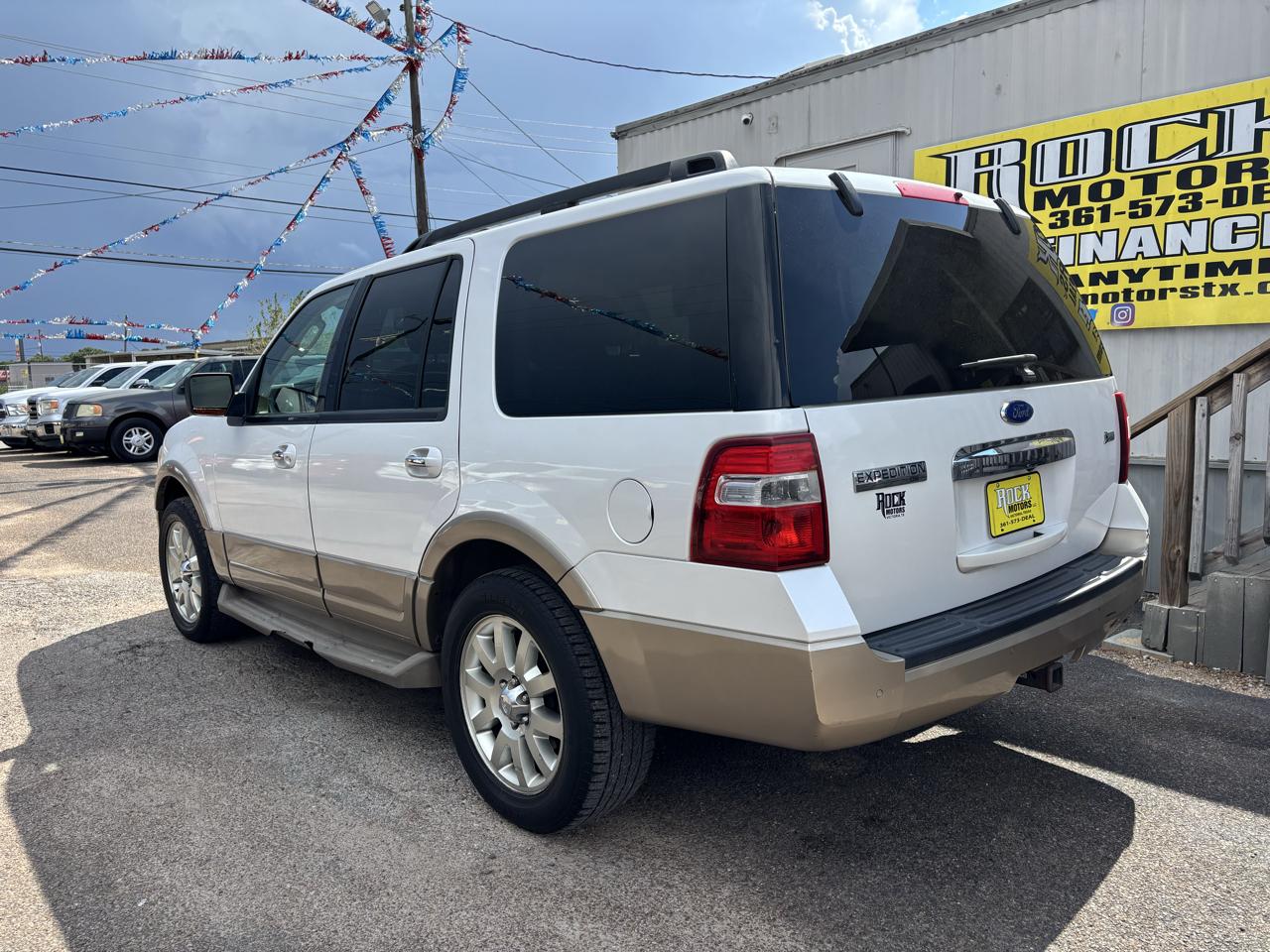 Ford Expedition 2WD 4dr XLT 2011