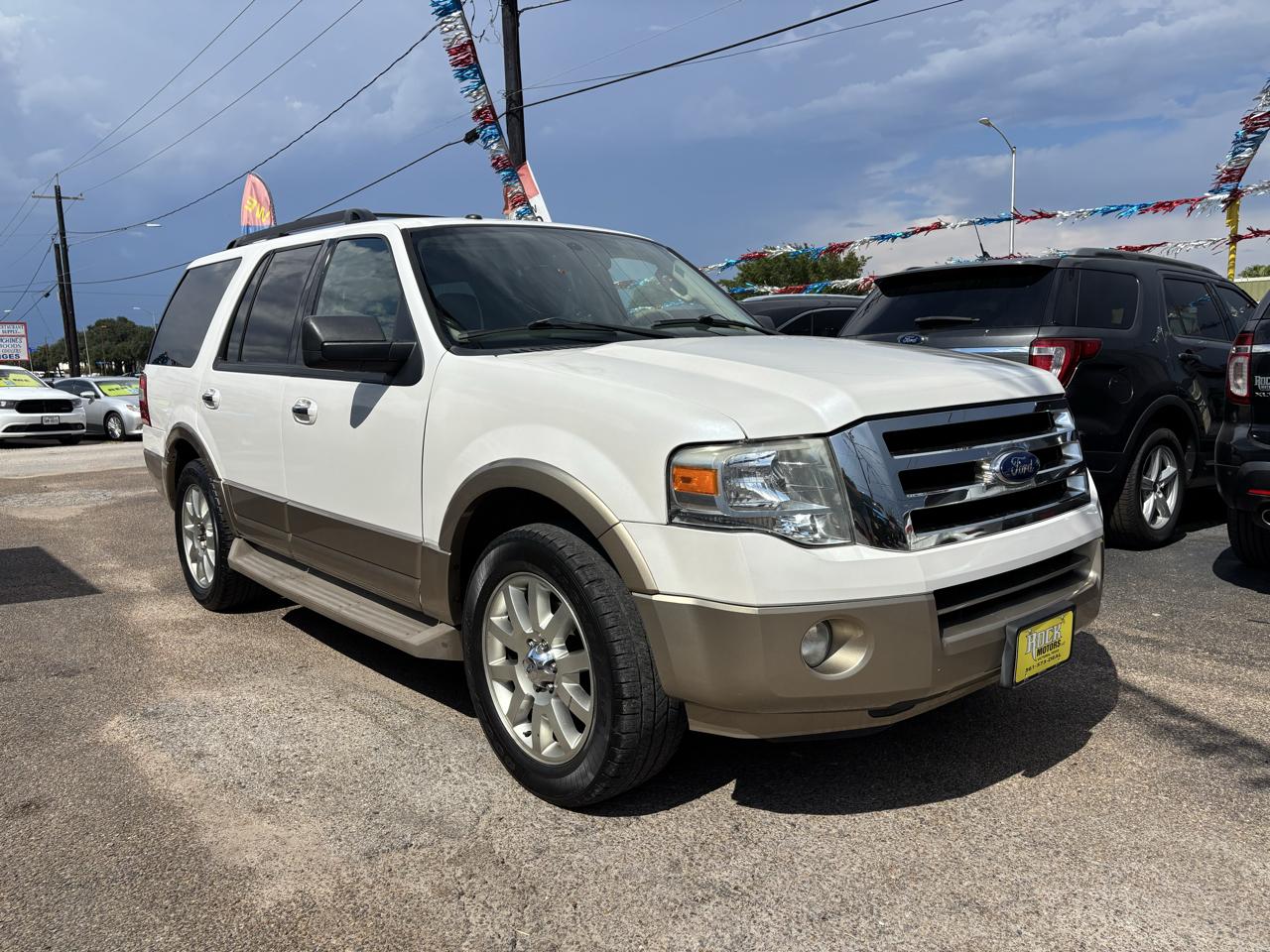 Ford Expedition 2WD 4dr XLT 2011