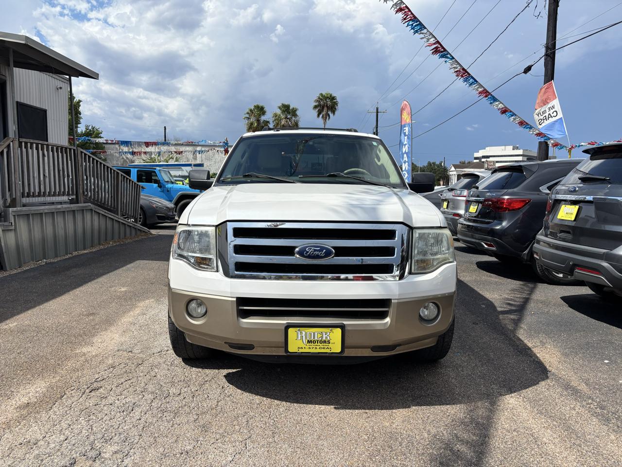 Ford Expedition 2WD 4dr XLT 2011