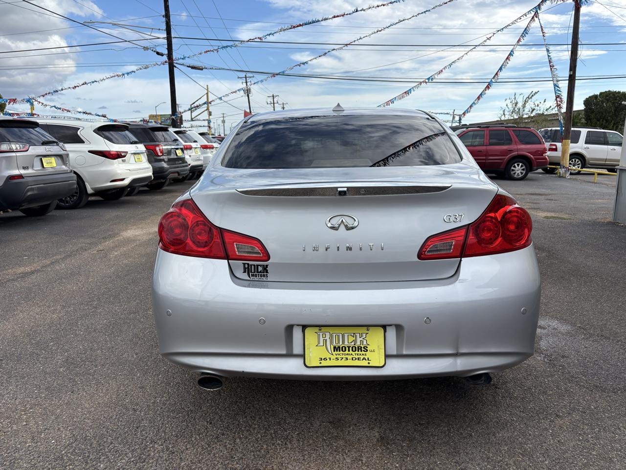 Infiniti G37 Sedan 4dr Journey RWD 2013