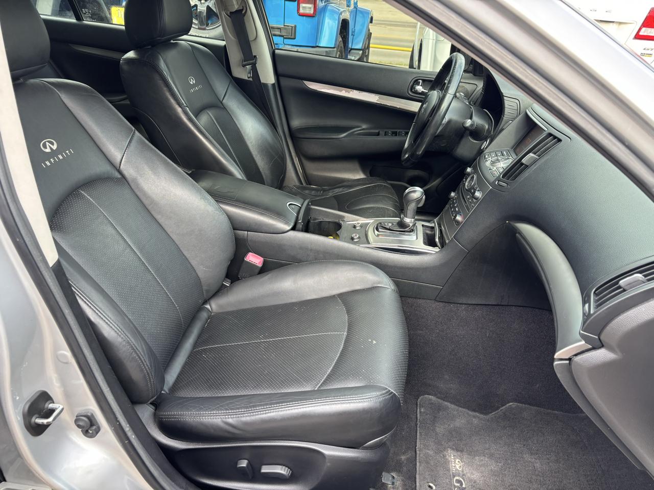 Infiniti G37 Sedan 4dr Journey RWD 2013