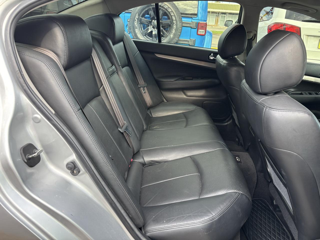 Infiniti G37 Sedan 4dr Journey RWD 2013