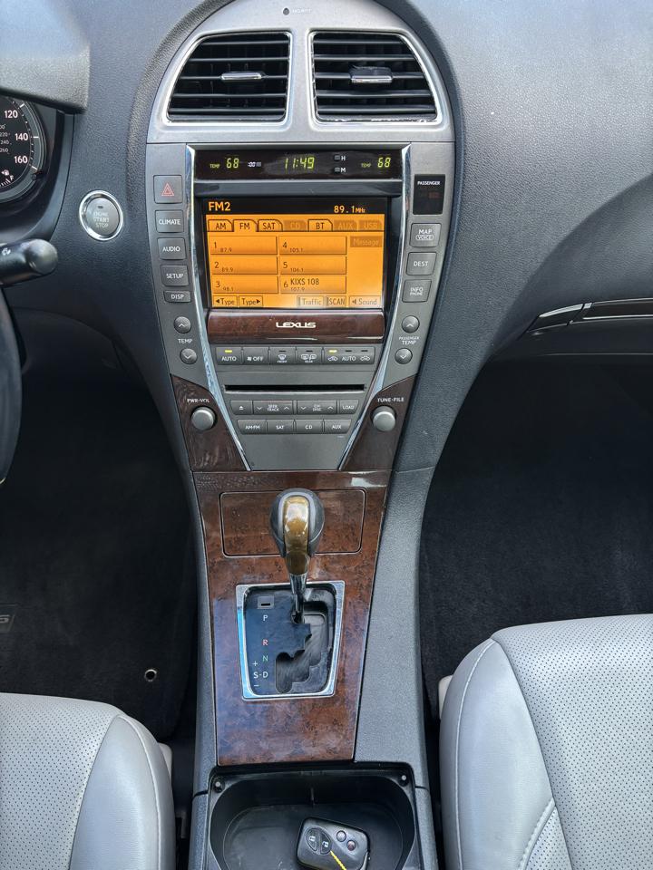 Lexus ES 350 4dr Sdn 2010