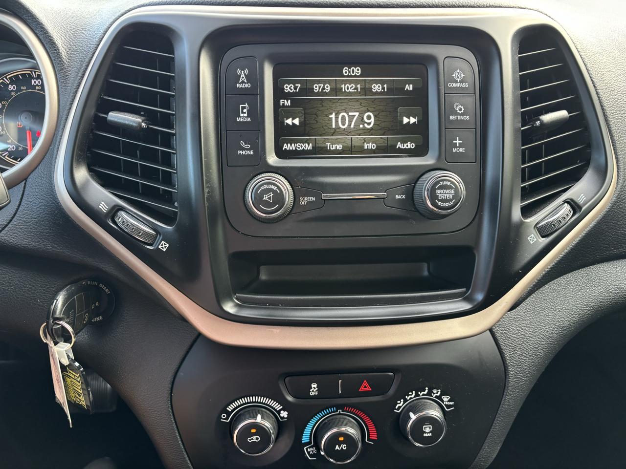 Jeep Cherokee Latitude FWD 2018