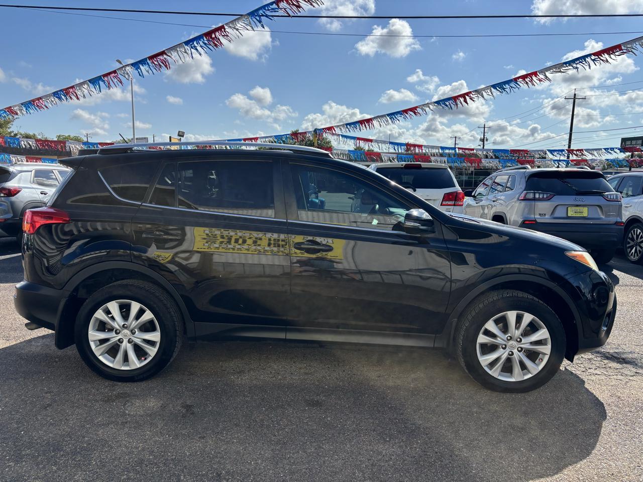 Toyota RAV4 FWD 4dr Limited (Natl) 2015