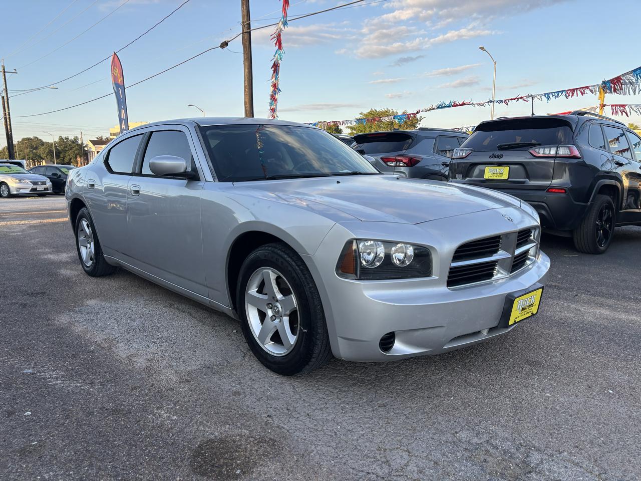 Dodge Charger 4dr Sdn RWD 2010