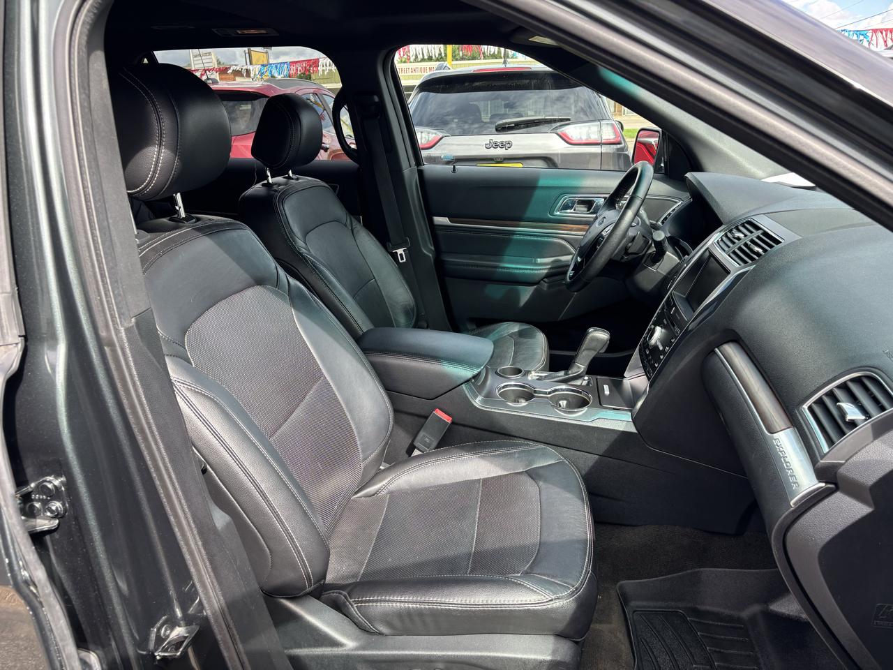 Ford Explorer FWD 4dr Limited 2016