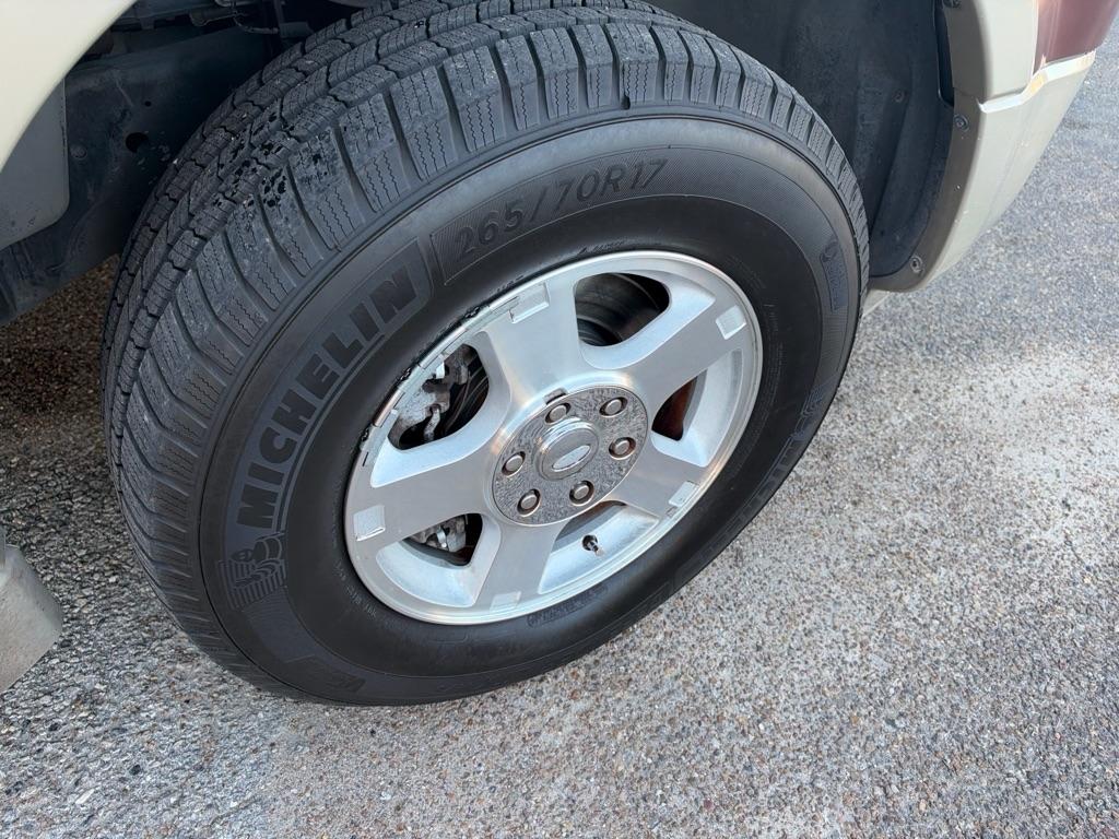 Ford Expedition 2WD 4dr Eddie Bauer 2009