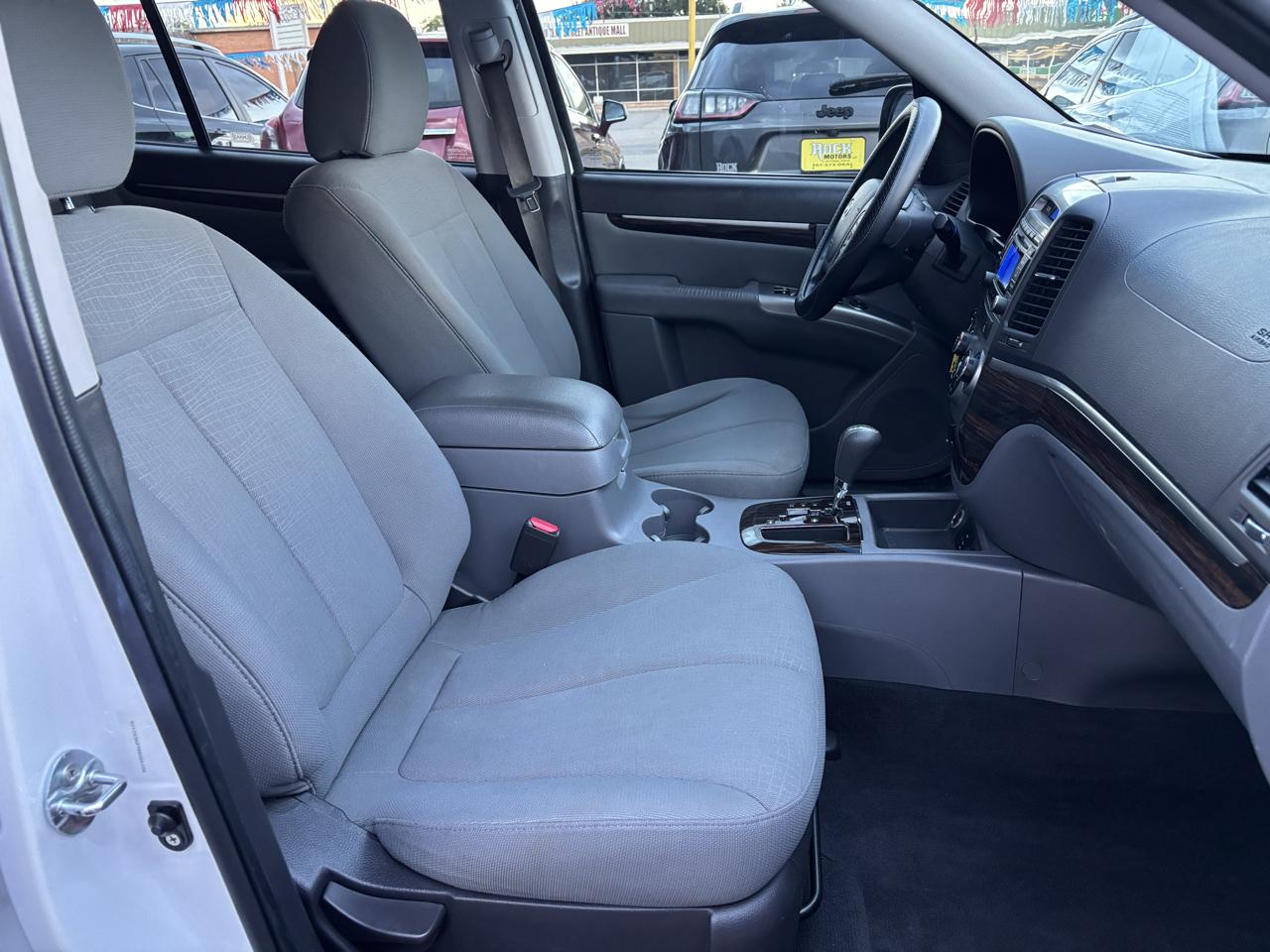 Hyundai Santa Fe FWD 4dr I4 Auto GLS 2011