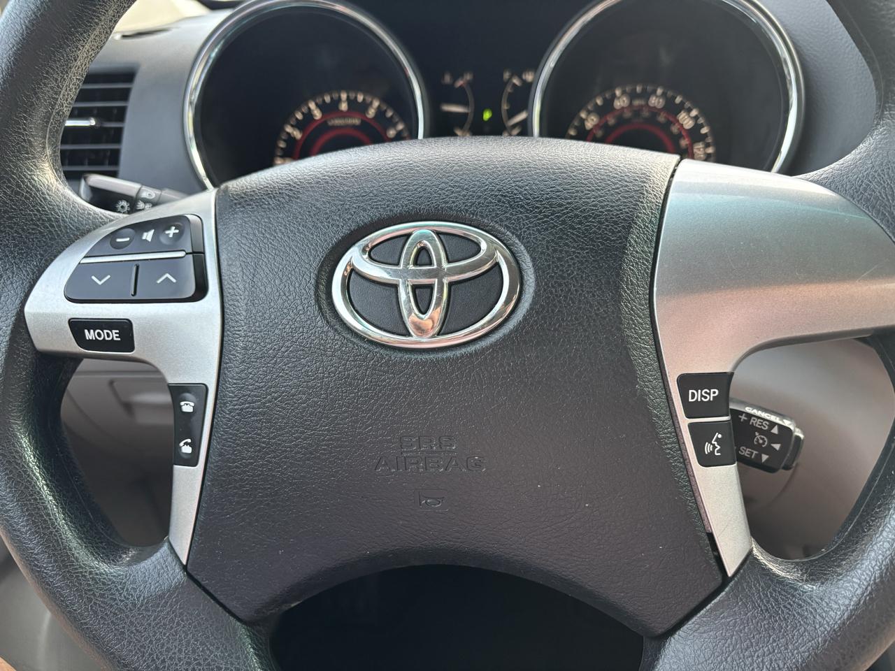 Toyota Highlander FWD 4dr V6 (Natl) 2012