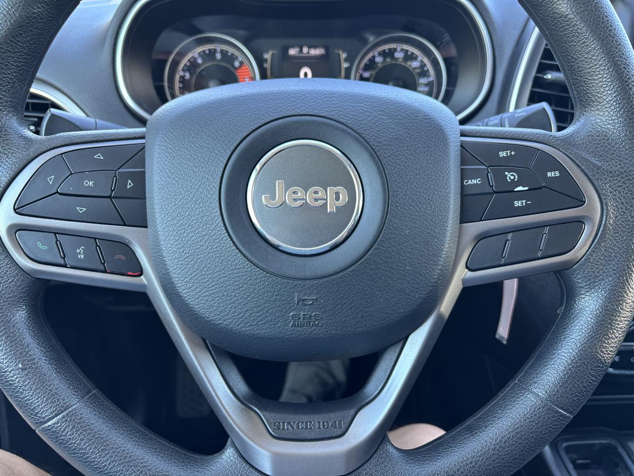 Jeep Cherokee Latitude FWD 2020