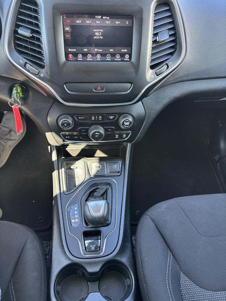 Jeep Cherokee Latitude FWD 2020