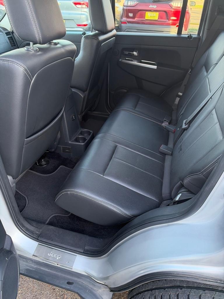 Jeep Liberty RWD 4dr Limited 2009