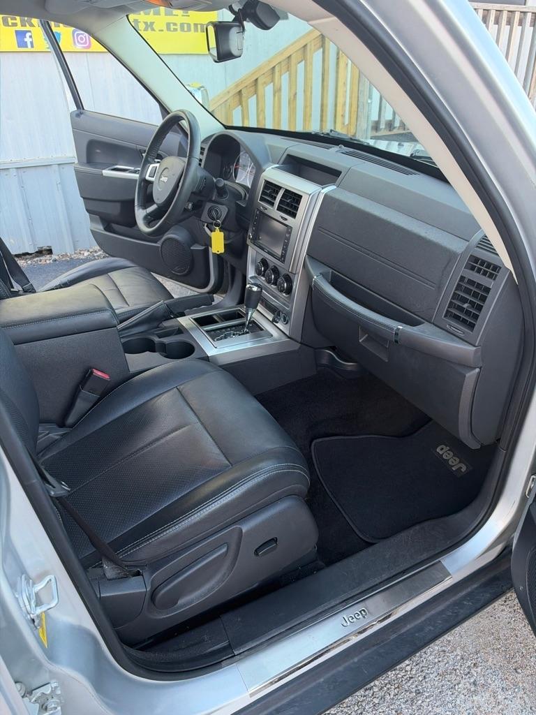 Jeep Liberty RWD 4dr Limited 2009